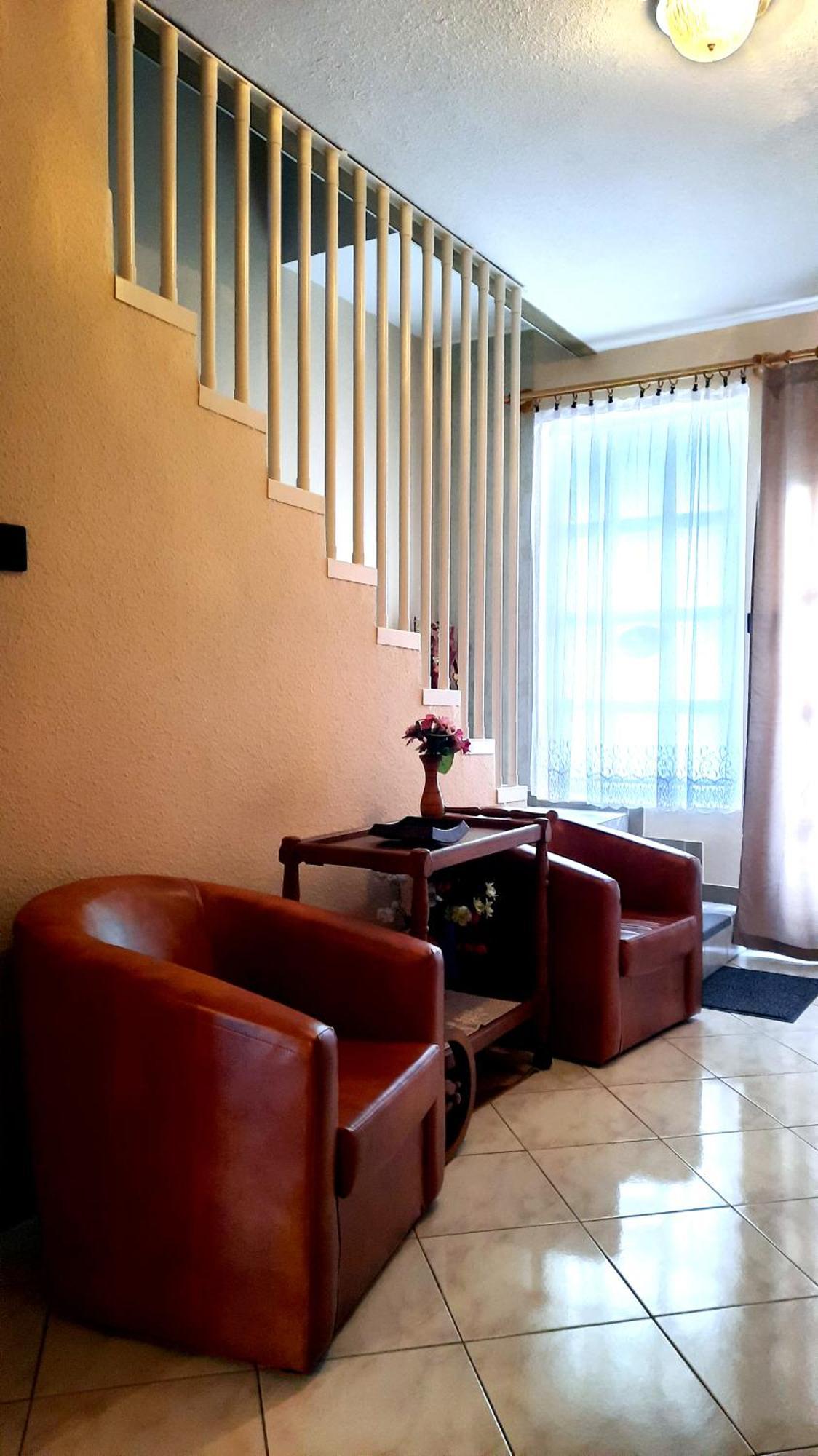 Leander Vendeghaz Hotel Gyenesdiás Exterior foto